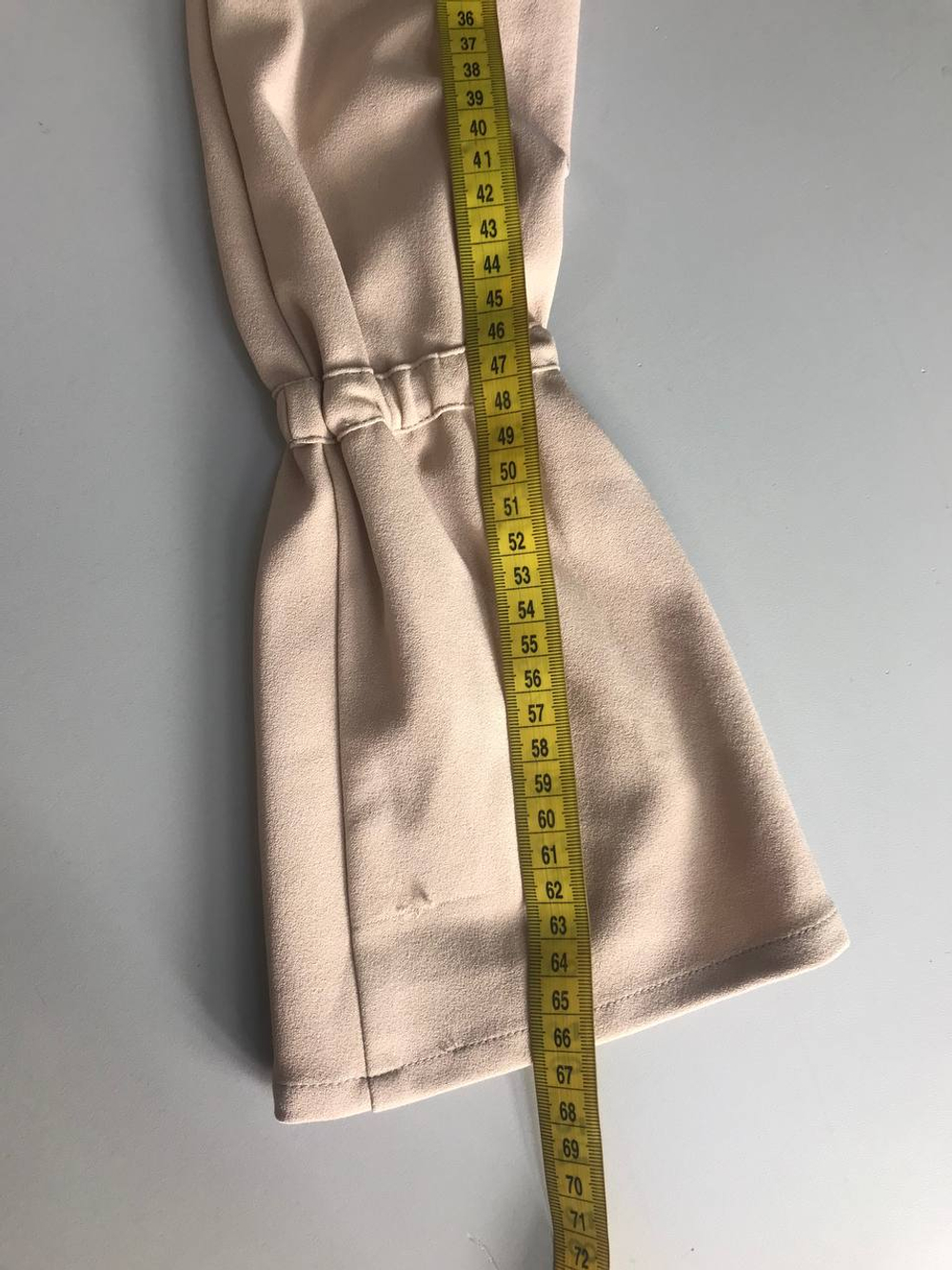 Платье Aleksandra Kazakova прямого кроя, маркировка XS, визуально на 42 размер