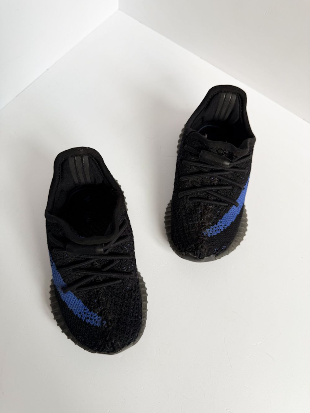 Кроссовки Adidas Yeezy Boost, 22