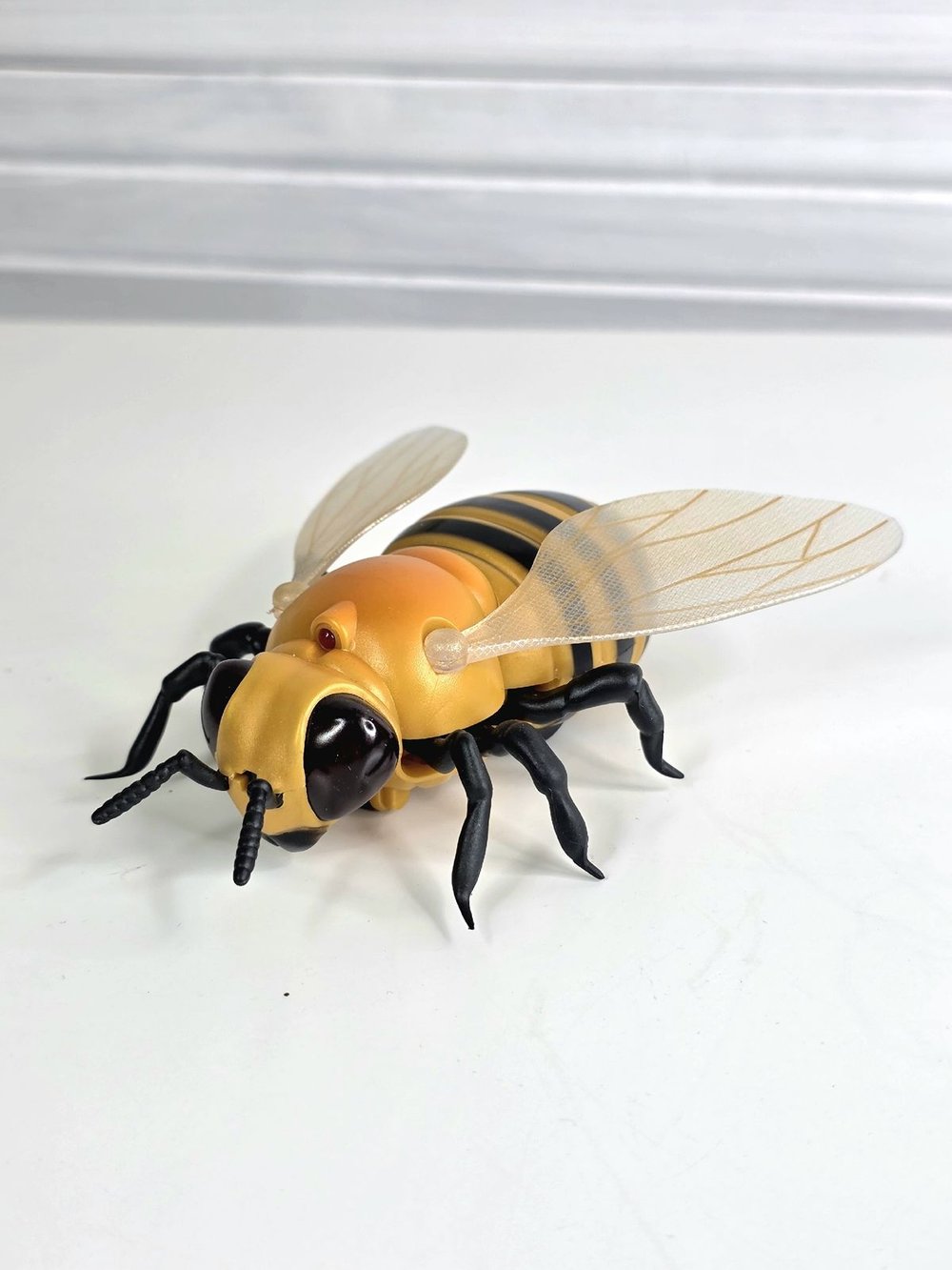 Игрушка на радиоуправлении Пчела (201278266)