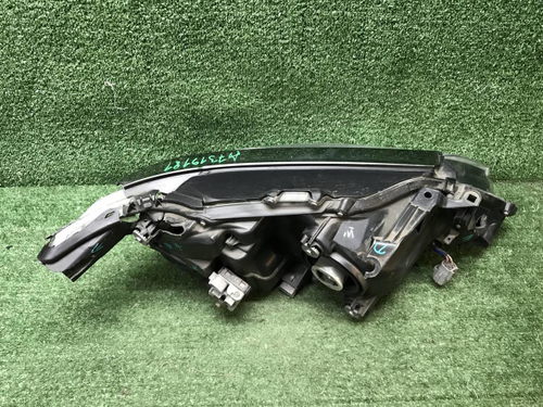 Битая Фара левая Toyota Camry XV50 (17-18) LED