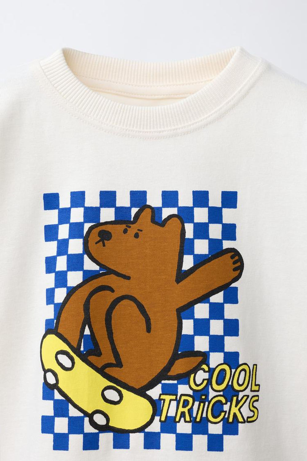 ZARA ФУТБОЛКА С АНИМАЛИСТИЧЕСКИМ ПРИНТОМ, ЭКРЮ