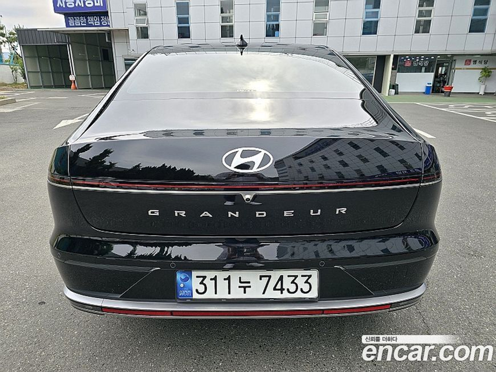 Hyundai Grandeur (Azera) Hybrid (GN7) Exclusive (08.2023)