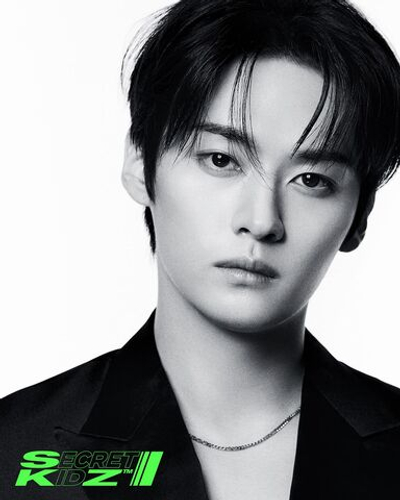 публикация DICON - VOLUME N 21 STRAY KIDS : SECRET KIDZ LEE KNOW B Type