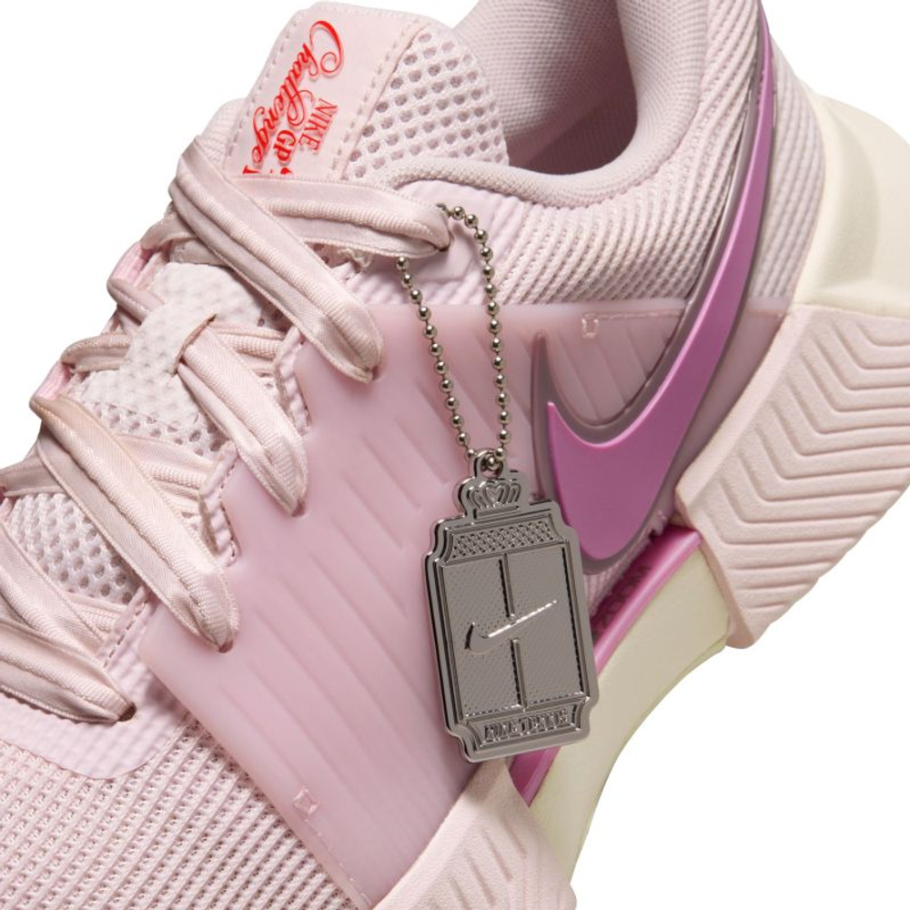 Женские Кроссовки теннисные Nike Zoom GP Challenge 1.5 Premium - pearl pink/light magenta/pink foam chalk