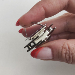 Замок вертушка на винтах Пирамида Серебро