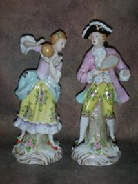 Статуэтка. Фарфор. Лорд с ракеткой и Леди с мячом пара. Sitzendorf. Германия