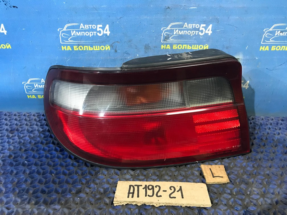 Стоп левый TOYOTA CARINA 1994