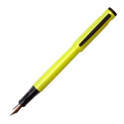 Перьевая ручка Pilot Lightive с пером M лайм (FLT-2SR-AYM)