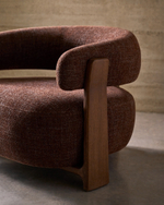 Granite Кресло из коричневого шенилла и массива ясеня в отделке орех