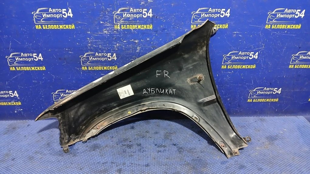 Крыло переднее правое Honda CR-V 1996