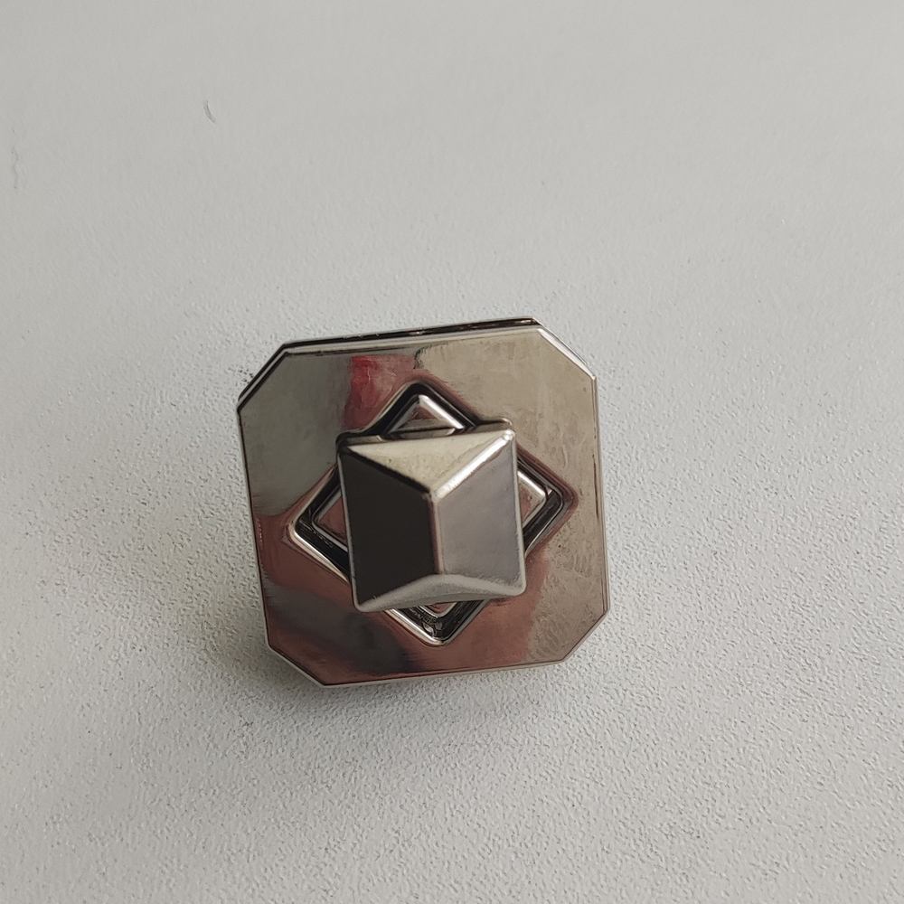 Замок вертушка на винтах Пирамида Серебро