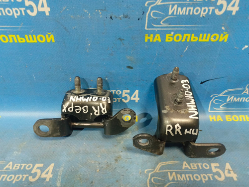 Петля двери задней правой TOYOTA PRIUS 1999