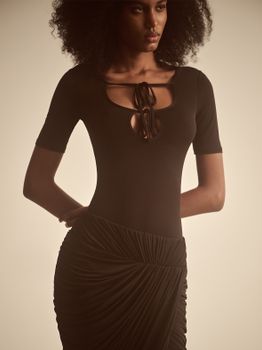 Юбка миди из трикотажа со сборкой