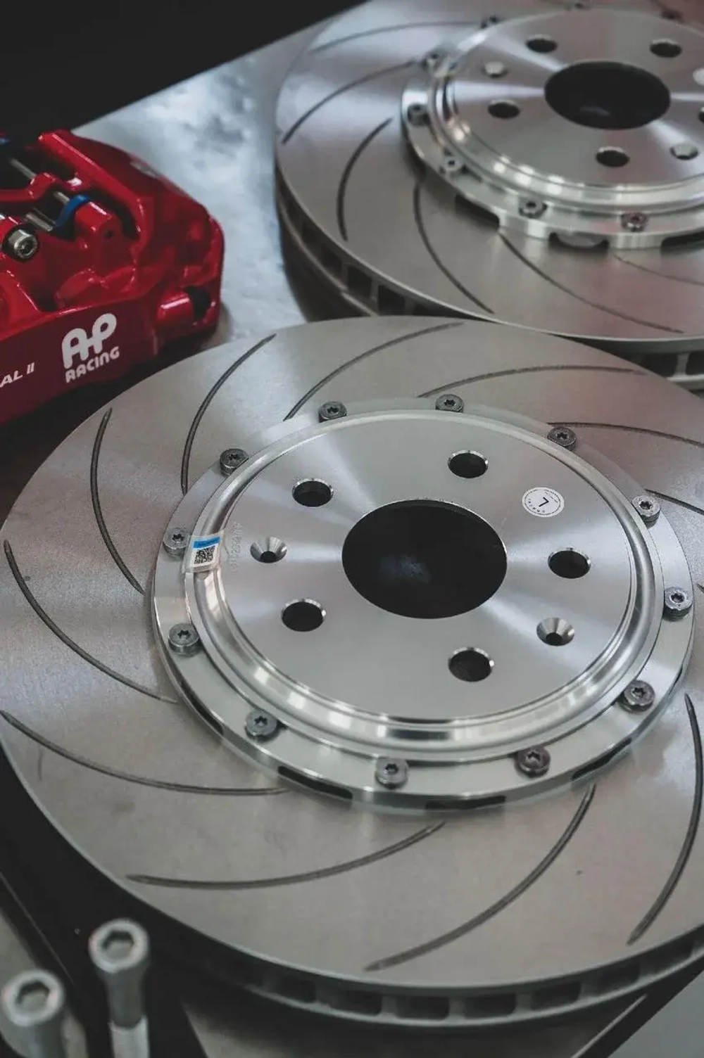 Усиленная тормозная система для BYD HAN 2022-2025 ХАН тормоза колодки тормозной диск суппорт