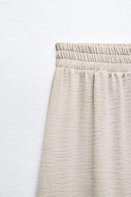 ZARA ШИРОКИЕ БРЮКИ ИЗ СТРУЯЩЕЙСЯ ТКАНИ, БЕЖЕВЫЙ