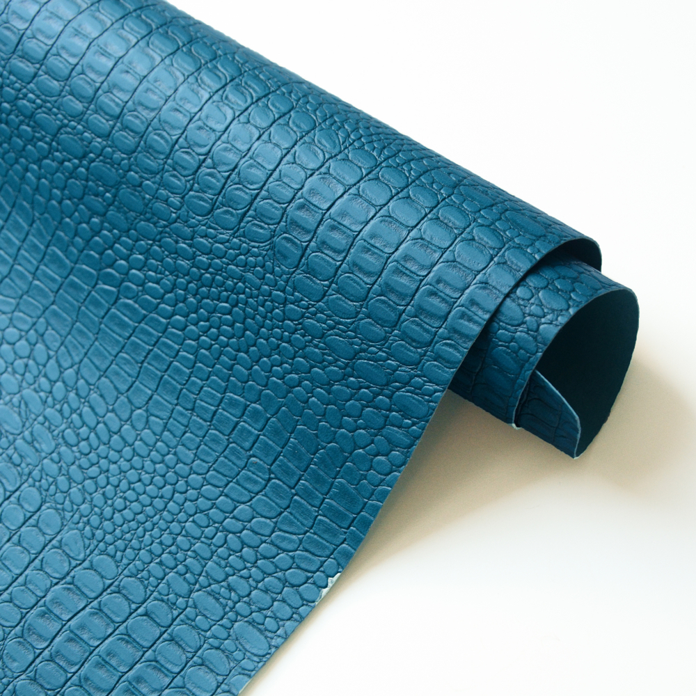 Кожзам переплетный с тиснением "Крокодил", сине-бирюзовый