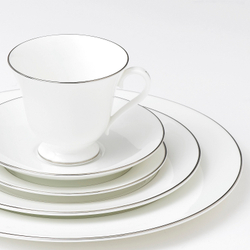 Wedgwood Чайная чашка Signet Platinum 170 мл с блюдцем