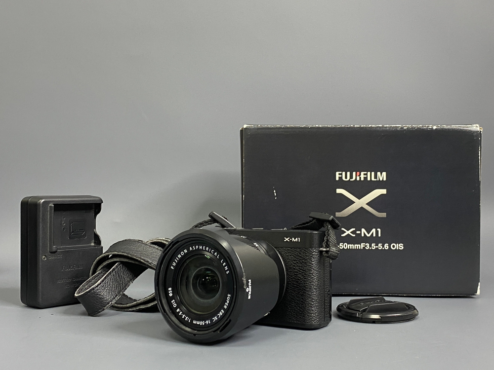 FujiFilm X-M1 Kit XC 16-50mm F3.5-5.6 OIS Black