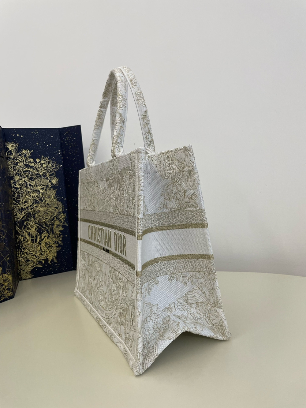Christian Dior Book Tote 36 cm