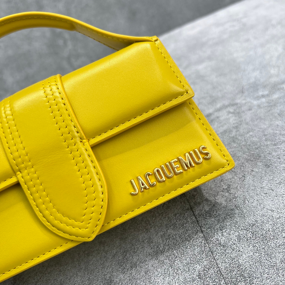 Jacquemus Le Bambino 17 cm