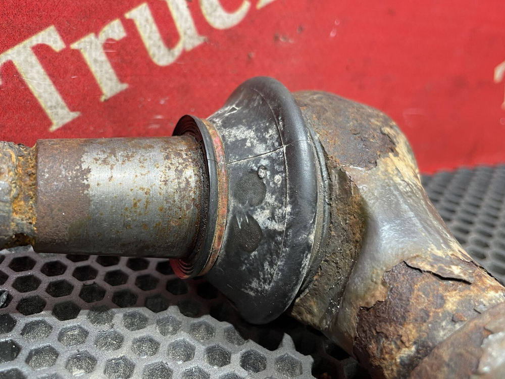 Стойка заднего стабилизатора 2018г