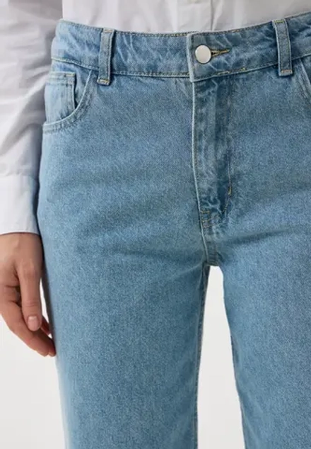 Джинсы прямые, цвет голубой