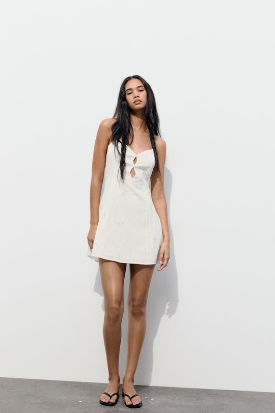 ZARA КОРОТКОЕ ПЛАТЬЕ С ВЫШИВКОЙ,  БЕЛЫЙ