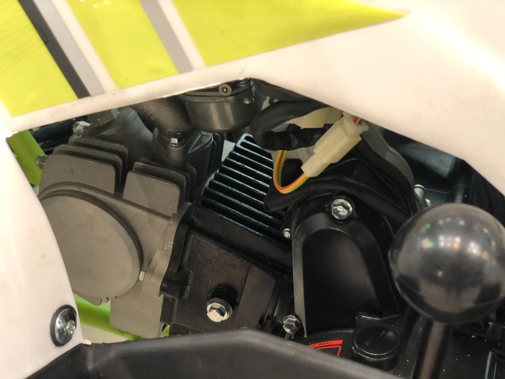 YACOTA FUSION 125 (бело-зеленый)