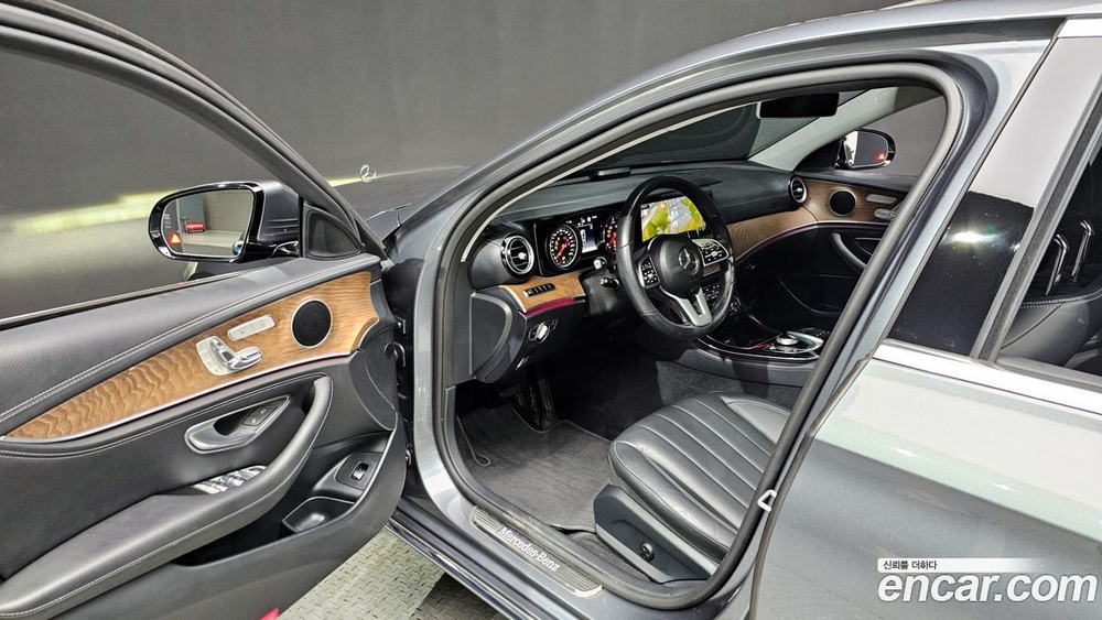 Mercedes-Benz E-Class W213 E220d 4MATIC Exclusive (09.2020)