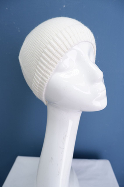 Шапка красивая