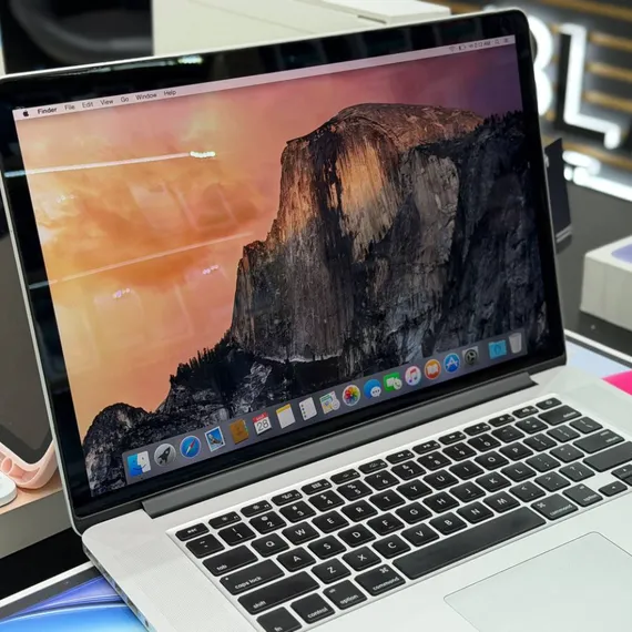 Б/У Ноутбук Apple MacBook Pro 16/512 Gb Silver (C02P910LG9FT)