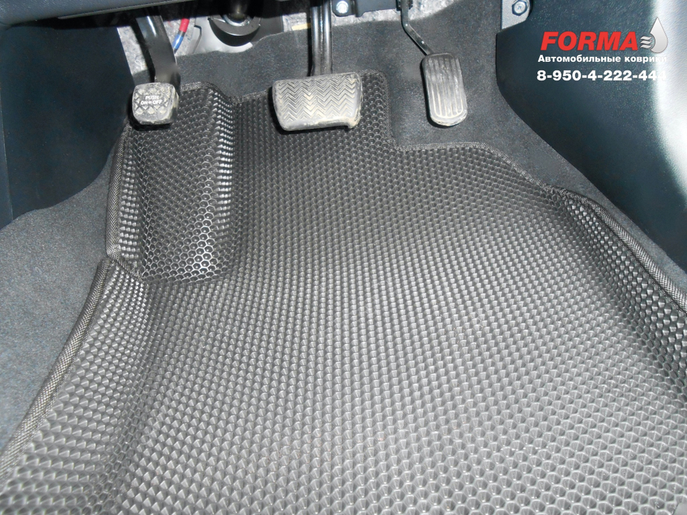 Toyota Prius 4 поколение XW50 (09.2015 - 01.2023) правый руль
