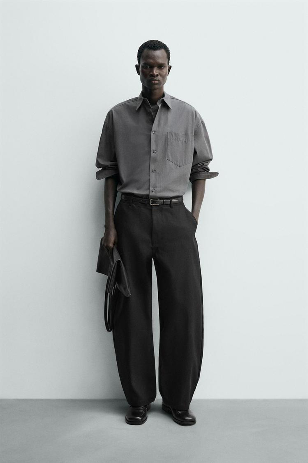 ZARA БРЮКИ BARREL FIT ИЗ ЛИОЦЕЛЛА И ХЛОПКА, ЧЕРНЫЙ