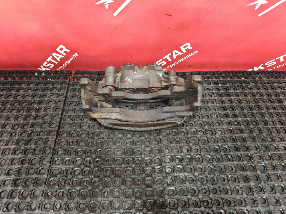 Суппорт тормозной левый 2018г