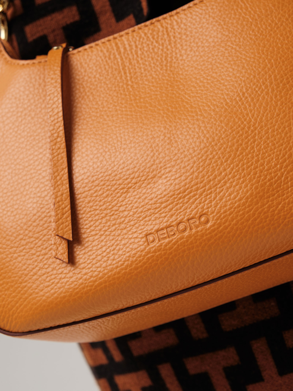 Сумка Deboro 30486 оранжевый карандаш