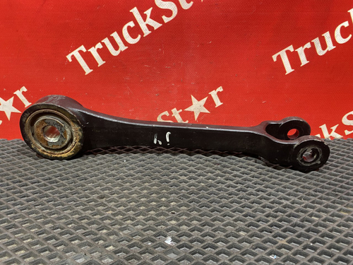 Стойка переднего стабилизатора 2023г