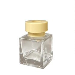 Комплект: Флакон для диффузора 50 мл прозрачный куб с бежевой крышкой Шляпа
