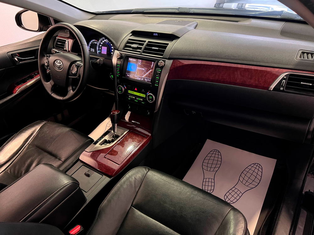Toyota Camry, 2014 год