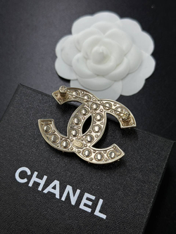 Брошь CHANEL