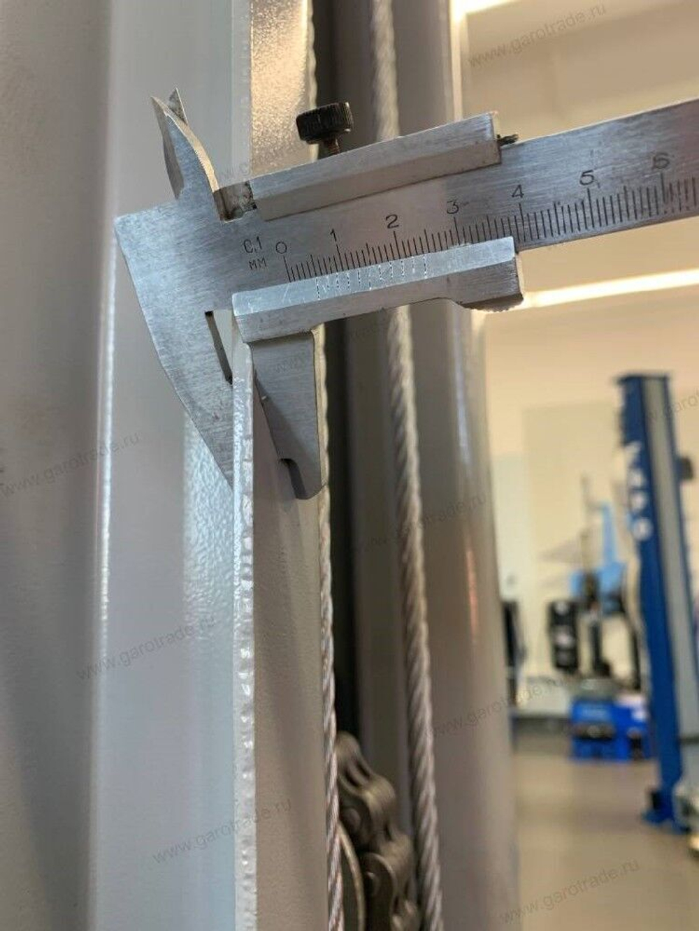 Двухстоечный автомобильный подъемник для автосервиса грузоподъемность 4500 кг RLP2-450U (серый)