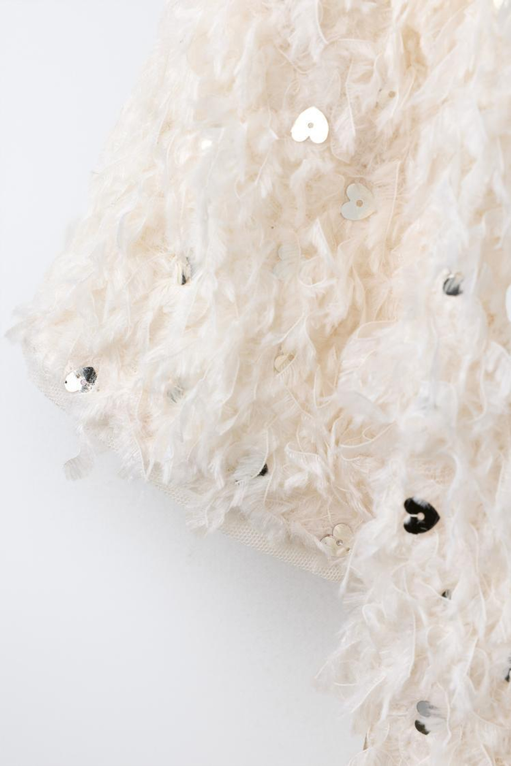 ZARA ФУТБОЛКА С ПЕРЬЯМИ И ПАЙЕТКАМИ, ЭКРЮ