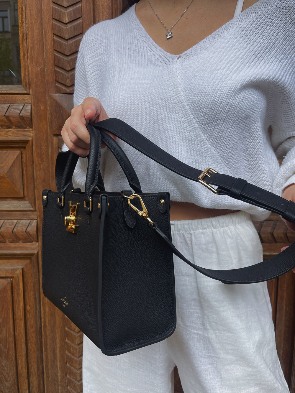 Louis Vuitton Lock & Go