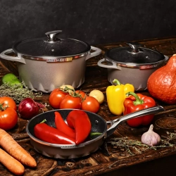 Кастрюля с крышкой 2.6л Kitchen Star Artmartin