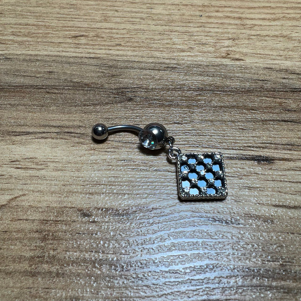 Пирсинг Body Piercing Шахматная доска квадрат цвет черный стразы металл серебристый