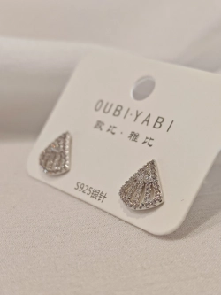 Серьги Oubi Yabi «Diamond Wing» Silver