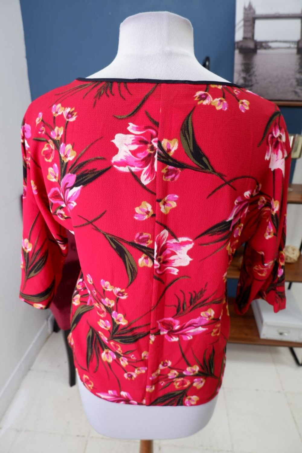 Блузка Marks & Spencer c цветами 40 размер