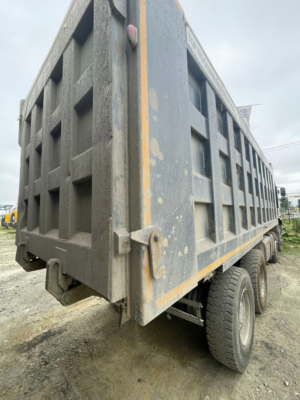 FAW J6 8x4 Самосвал СА3310Р66K24T4E5 (Дизельный, 11,1 л, 420 л.с., МТ)