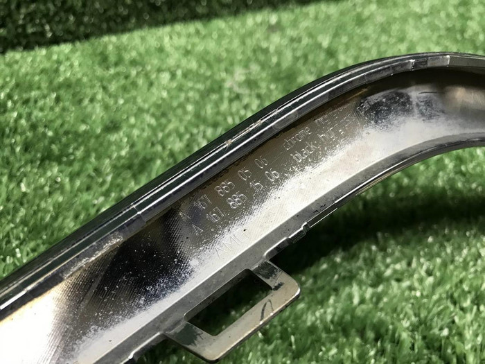 Молдинг бампера левый Mercedes GLS x167 19-24 AMG