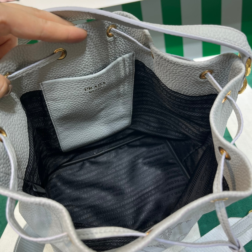 Prada Bag 23 cm