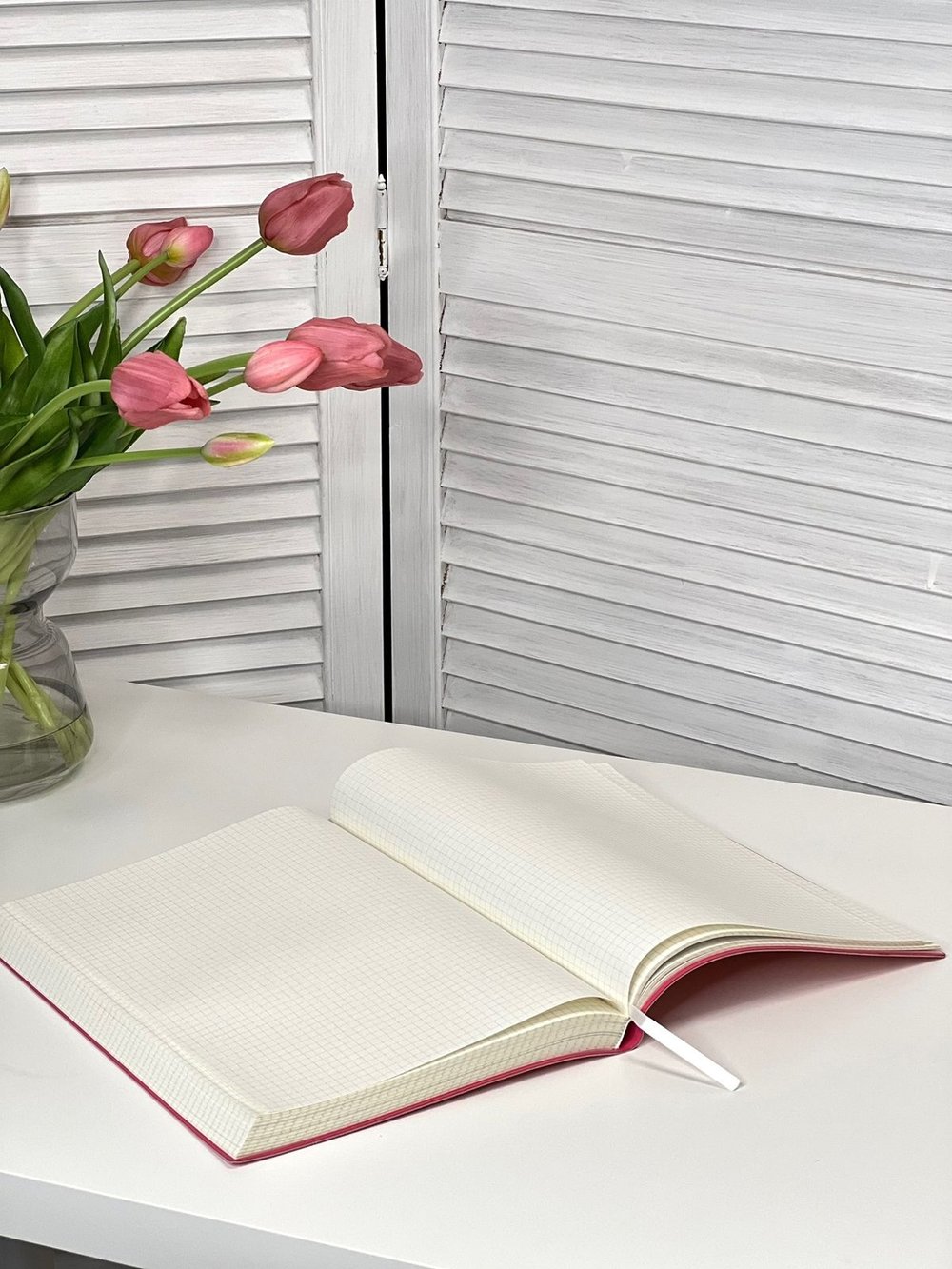 Блокнот А4 200л. (400страниц) в клетку без рамки Розовый (К44-700КБР)